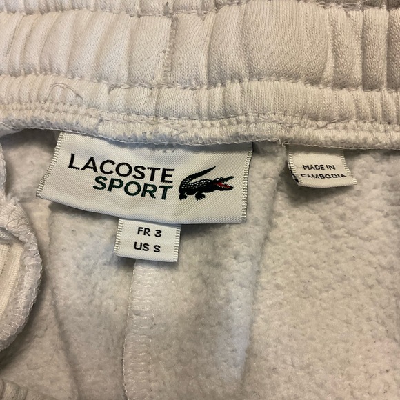 While Lacoste sweat shorts - Picture 4 of 6